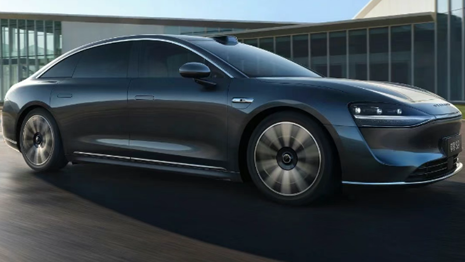 享界S9，榮獲中汽中心三項(xiàng)測(cè)試五星大滿貫